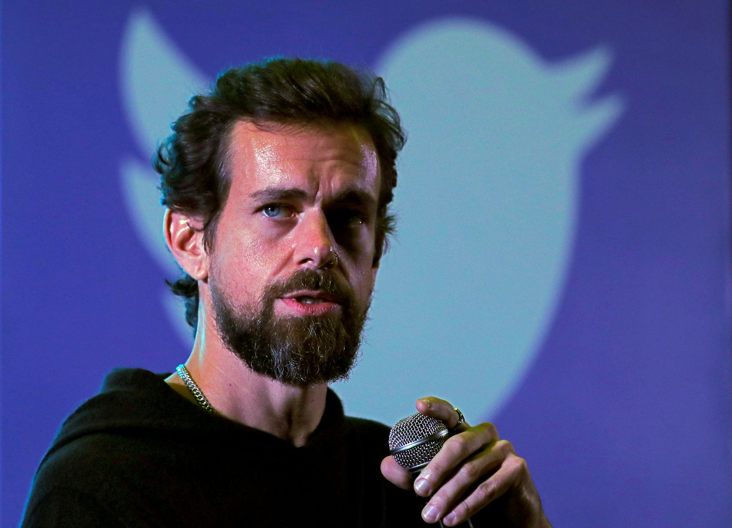 FILE PHOTO: FILE PHOTO: Twitter CEO Jack Dorsey addresses students during a town hall at the Indian Institute of Technology (IIT) in New Delhi, India, November 12, 2018. REUTERS/Anushree Fadnavis/File Photo/File Photo