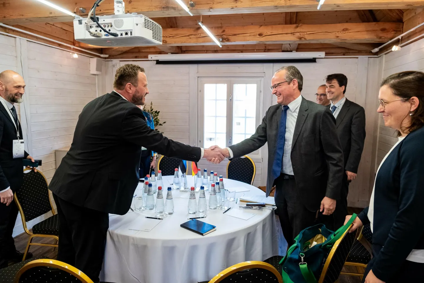 Välisminister Tsahkna kohtus Vihulas ka Saksamaa Euroopa ministri Gunther Krichbaumiga.