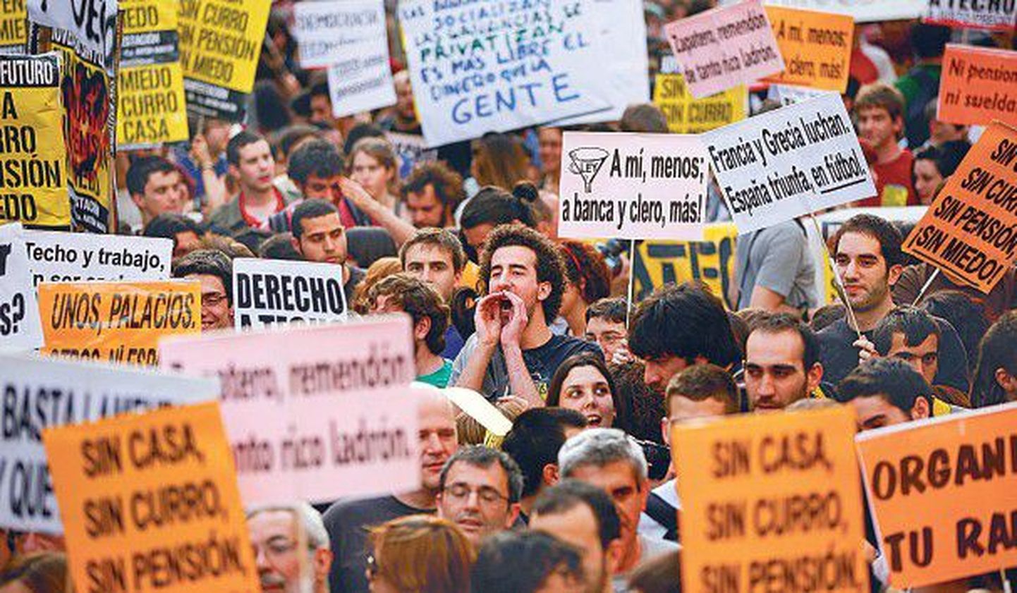 Hispaania noorte meeleavaldusprotest eelarvekärbete ja suure töötuse vastu Madridis mullu aprillis. Riigis küündib töötus noorte seas praegu juba 53 protsendini.