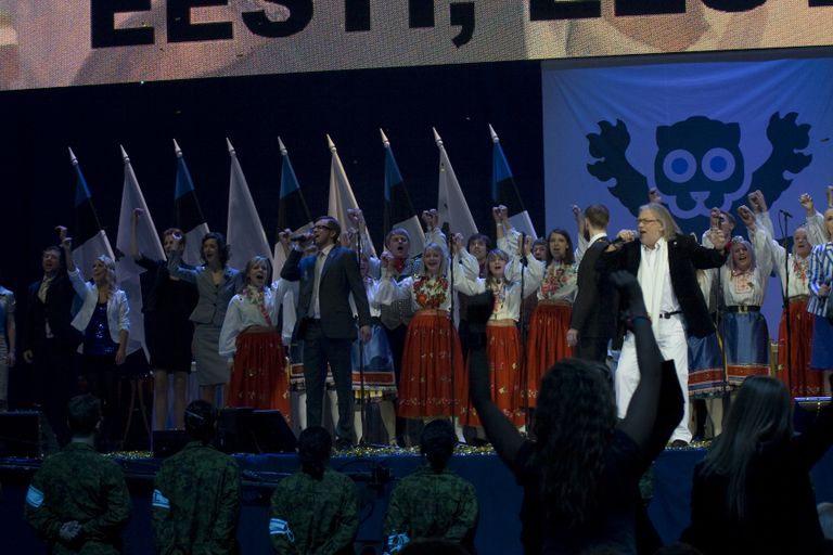 Сцена из спектакля «Съезд партии «Единая Эстония»».