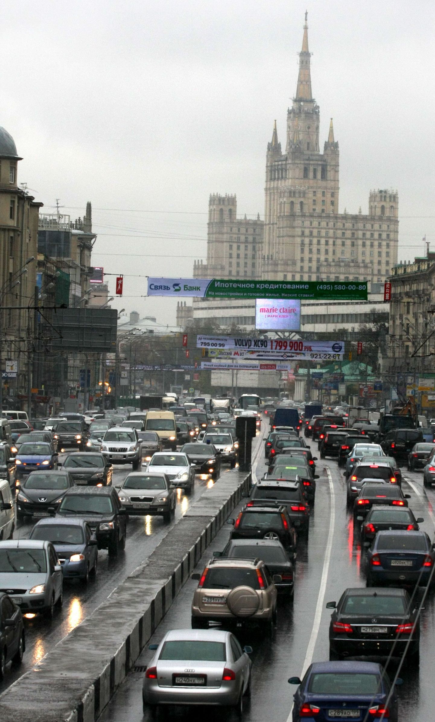 Liiklusummik Moskva kesklinnas 22. septembril.