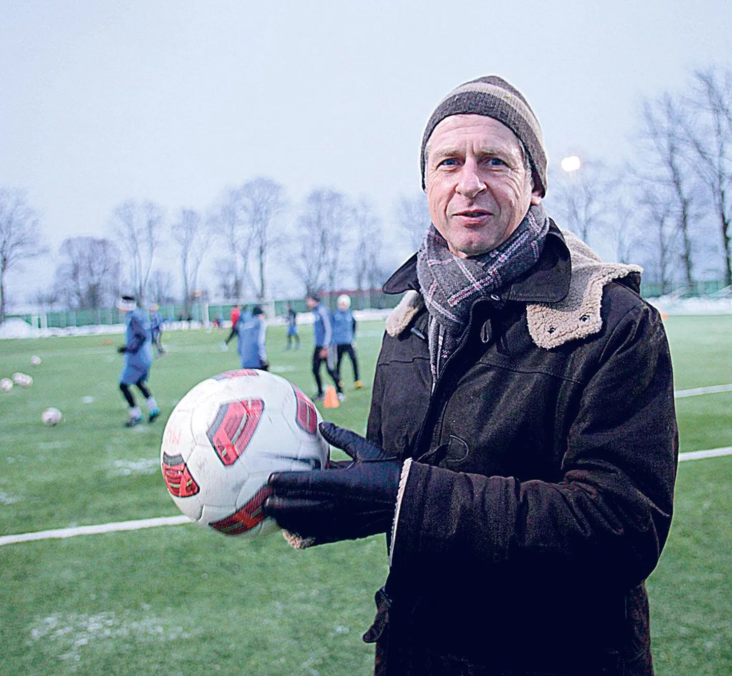 Eile jälgis Tammeka jalgpallimeeskonna uus peatreener Uwe Erkenbrecher mängu veel distantsilt.