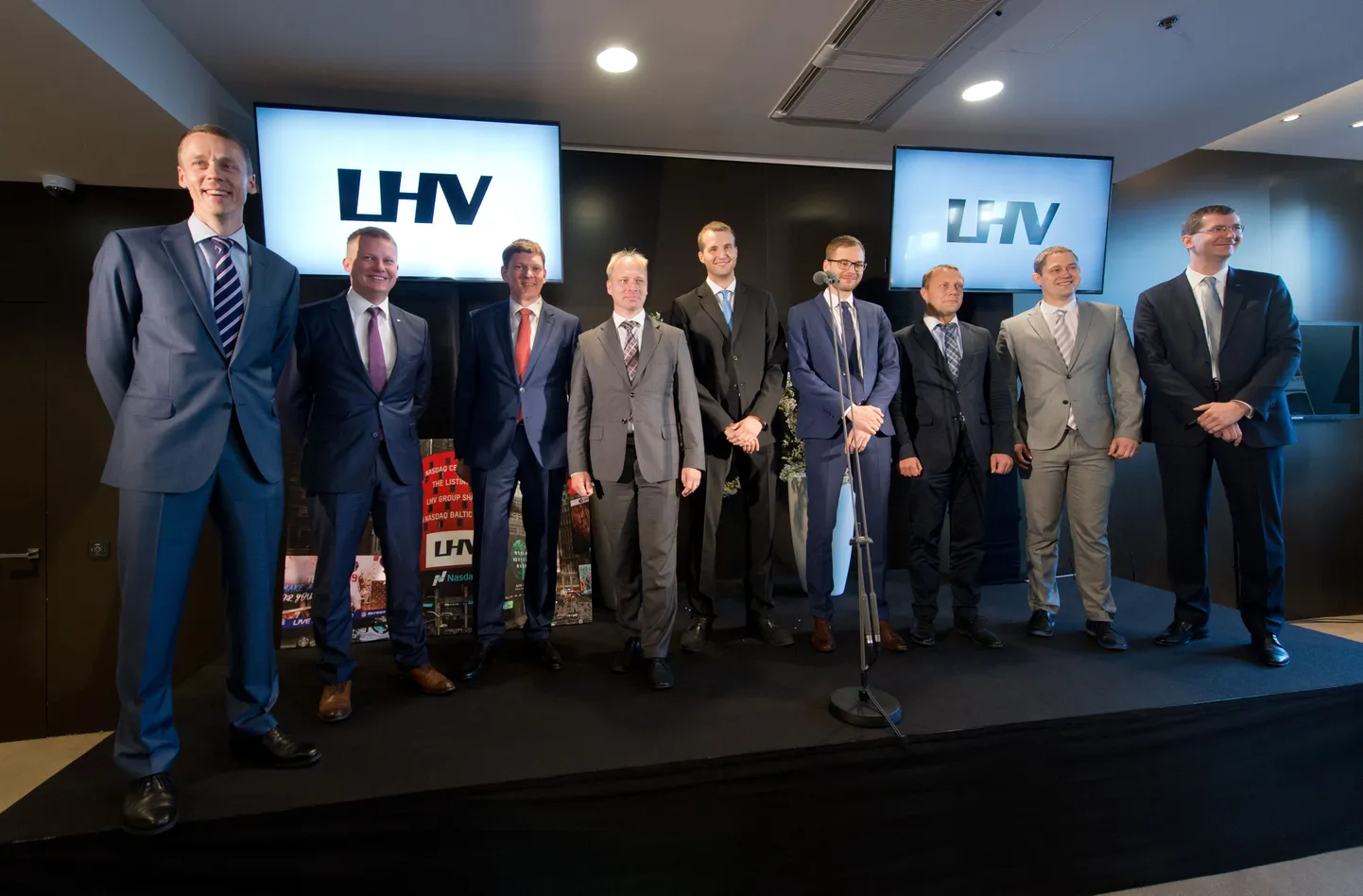LHV juhid aktsiate kauplemise avamispäeval.