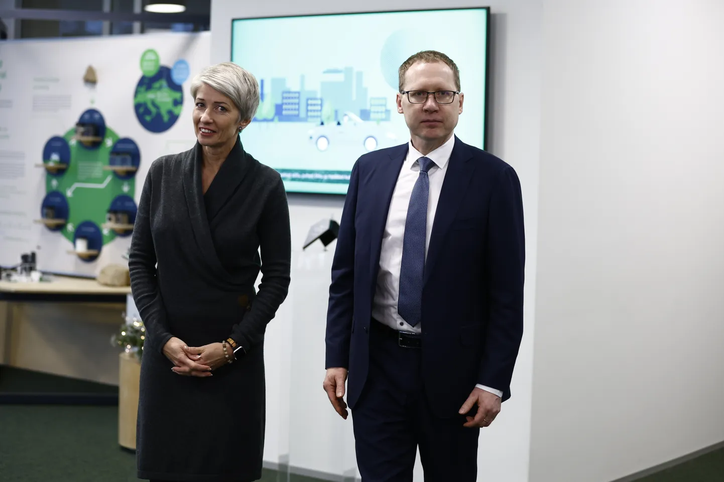 Eesti Energia uueks juhiks saab Ericsson Eesti senine juht Andrus Durejko. Pildil koos Eesti Energia nõukogu esimehe Anne Merega.