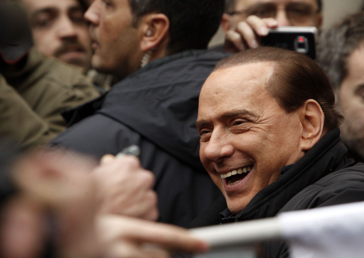 Silvio Berlusconi täna Roomas oma eraresidentsi juures.