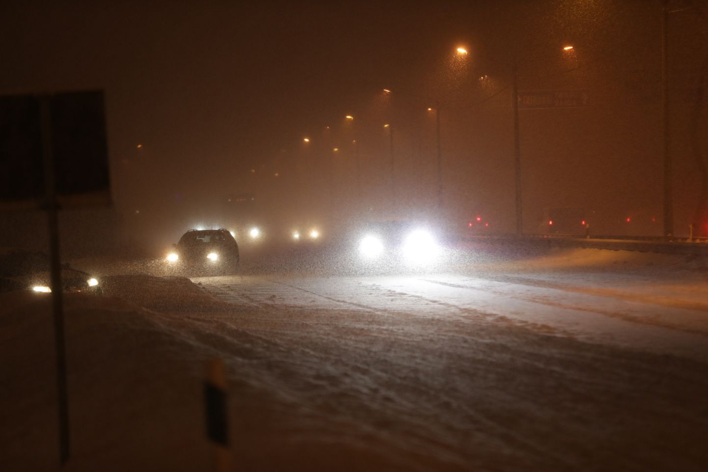 Снежная буря на шоссе Таллинн-Тарту.