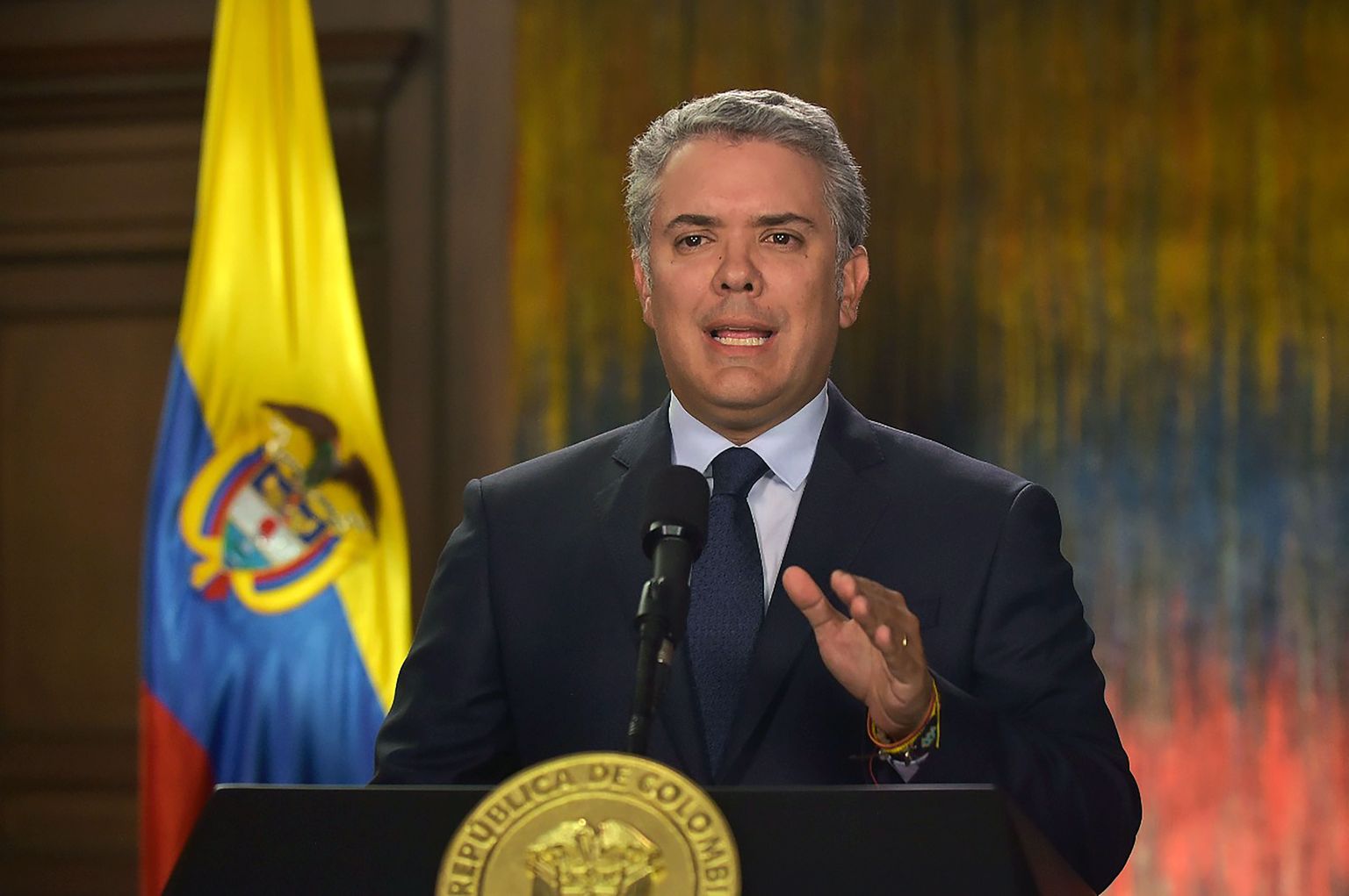 Colombia president Iván Duque reedel esinemas telepöördumisega rahva poole.