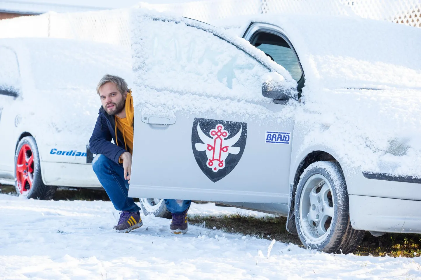 Ringrajasõitja Mikk Maaten veab autoringi "Noorelt autokooli", kus ta õpetab sõitmise põhitõdesid. Sel pühapäeval tuleb Raassilla krossirajal järjekordne õppepäev.