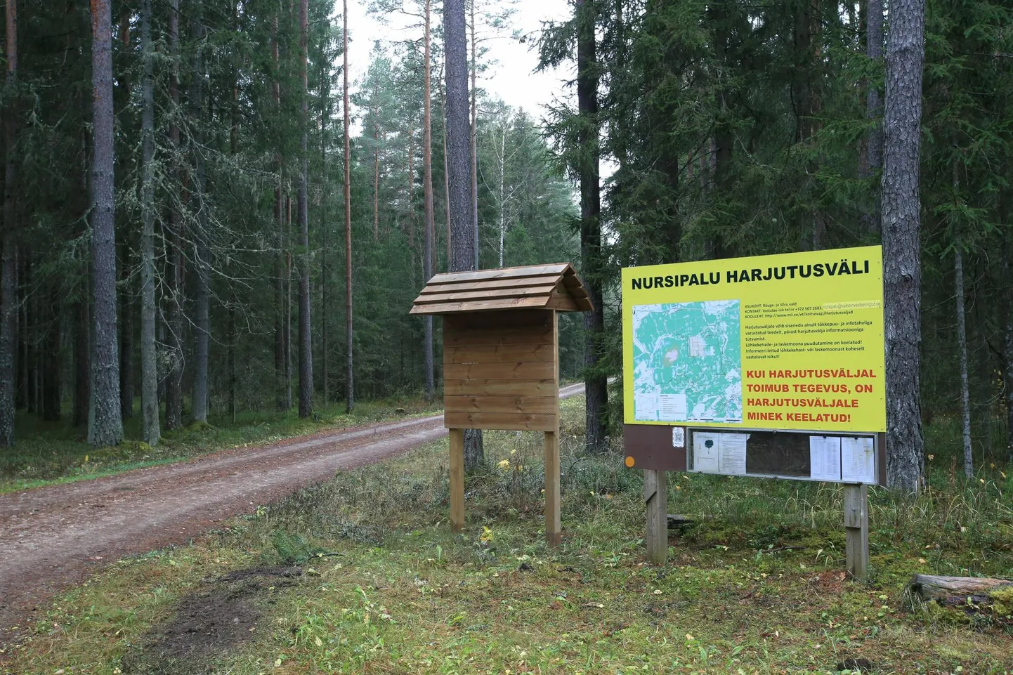Üks sissesõite Nursipalu harjutusväljale.