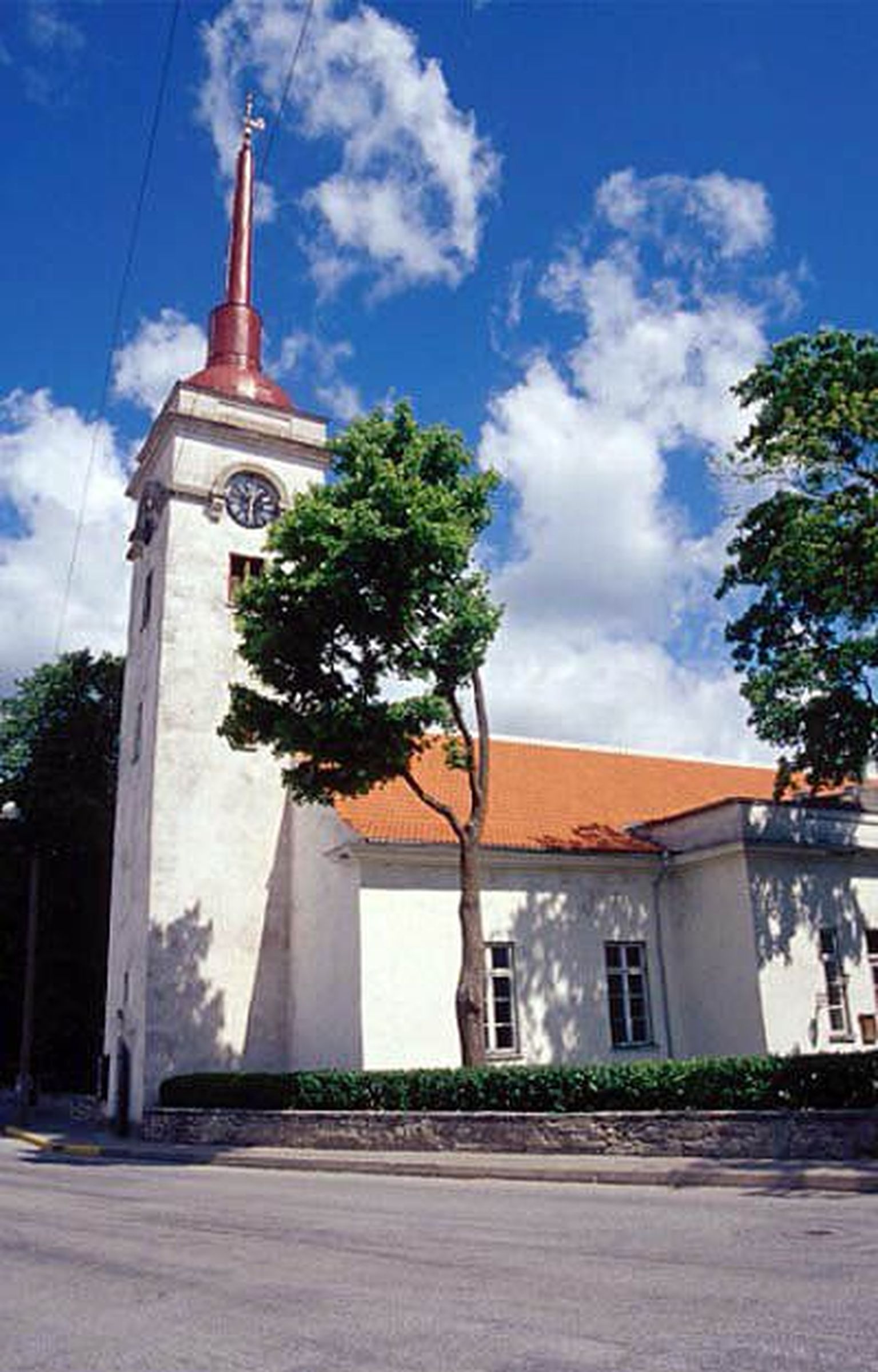Kuressaare Laurentiuse kirik.