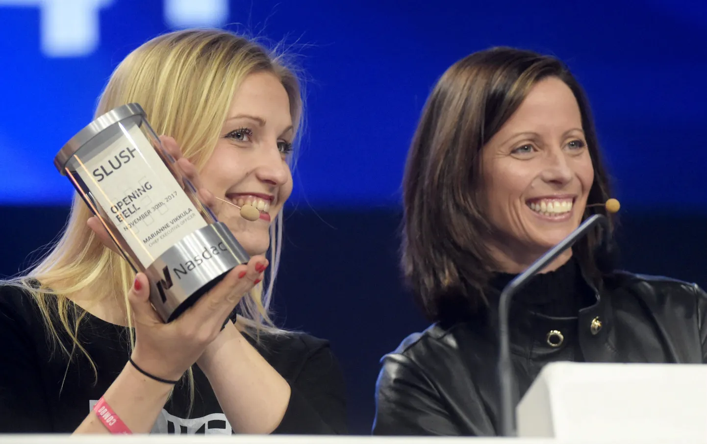 Marianne Vikkula vasaku ja Adena Friedman (paremal).
