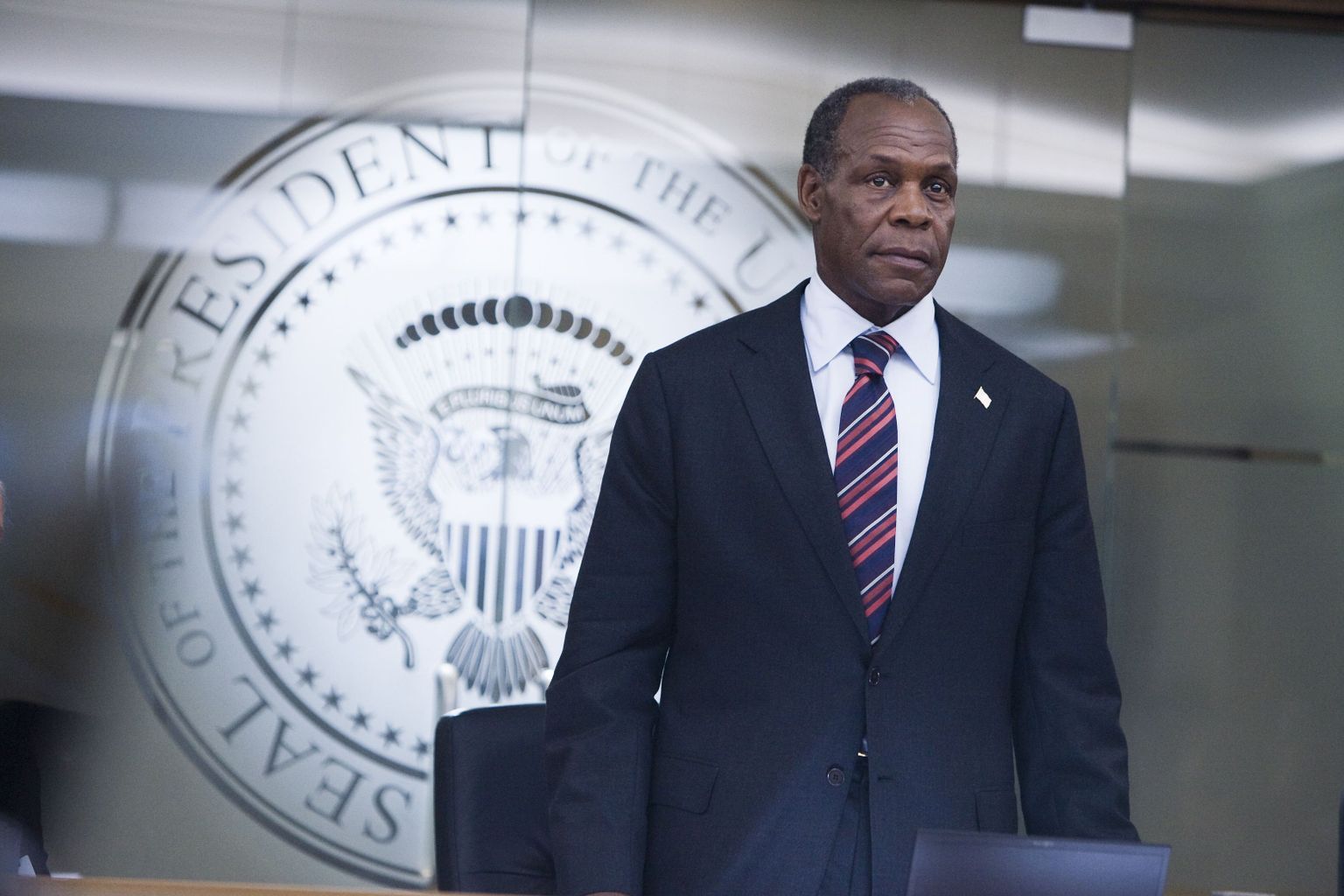 USA president Thomas Wilson (Danny Glover) filmis 2012.