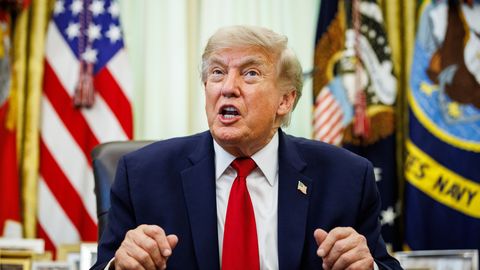 Trump teenis mullu krüptoärilt üle miljardi dollari ning veel miljoneid ketsi- ja piiblimüügilt