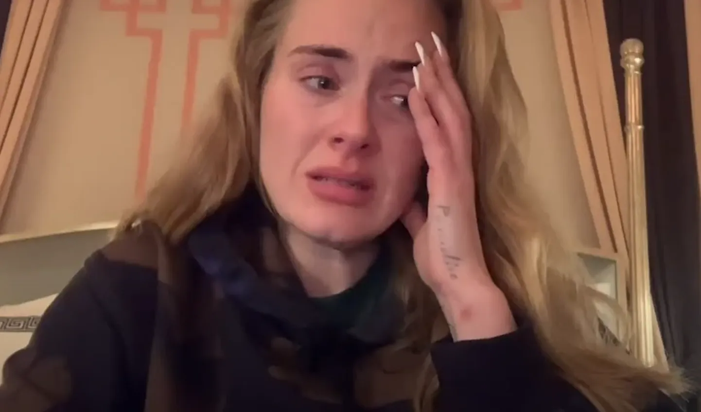 Pisarais Adele tühistas päev enne kontserttuuri algust kõik oma esinemised.