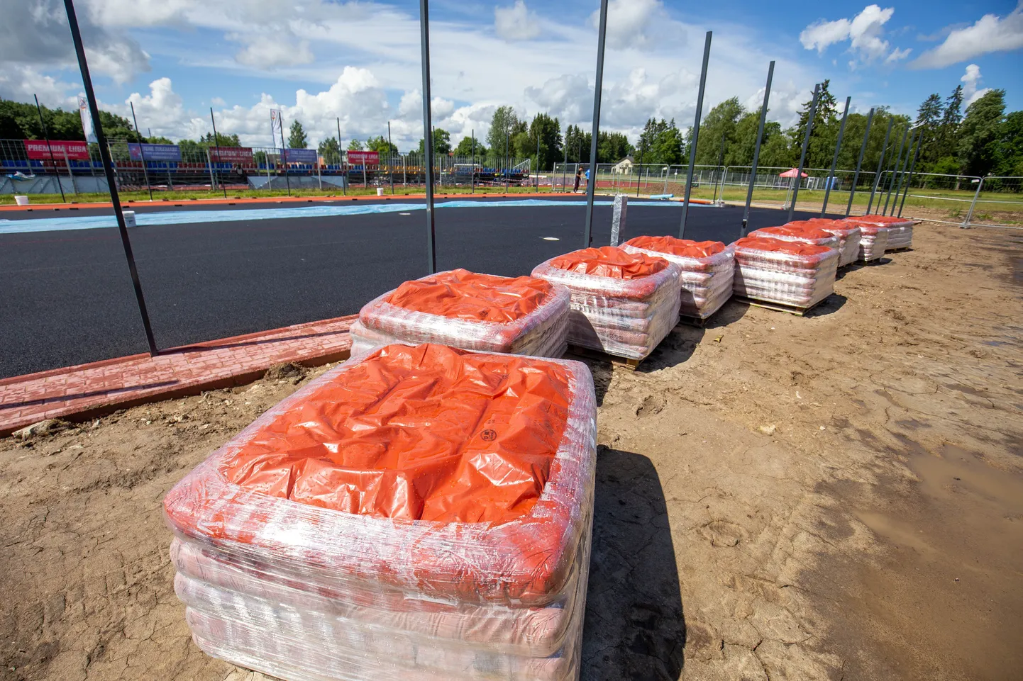 Tenniseväljaku rajamine