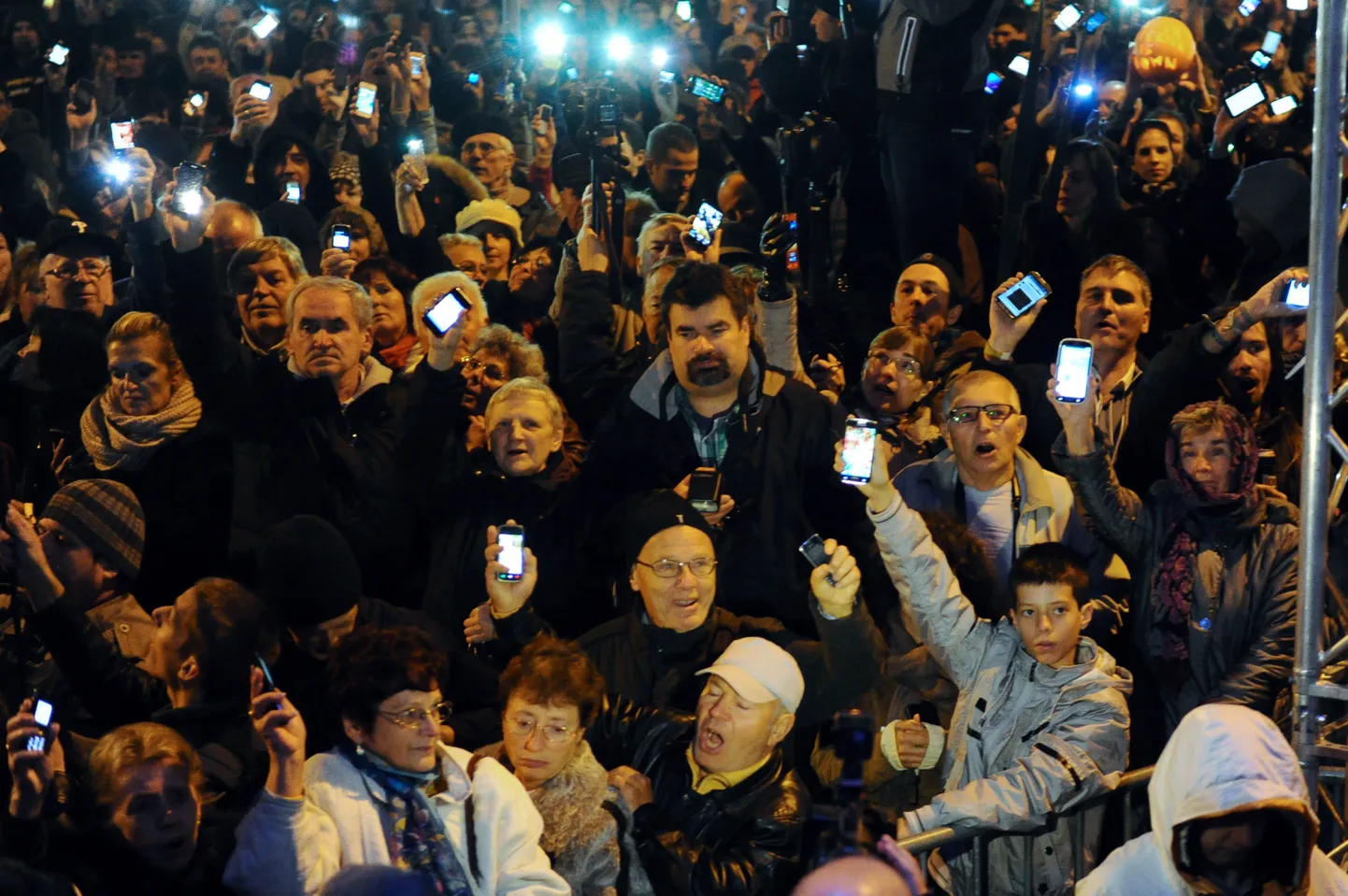 Internetimaksu vastane protest Budapestis.