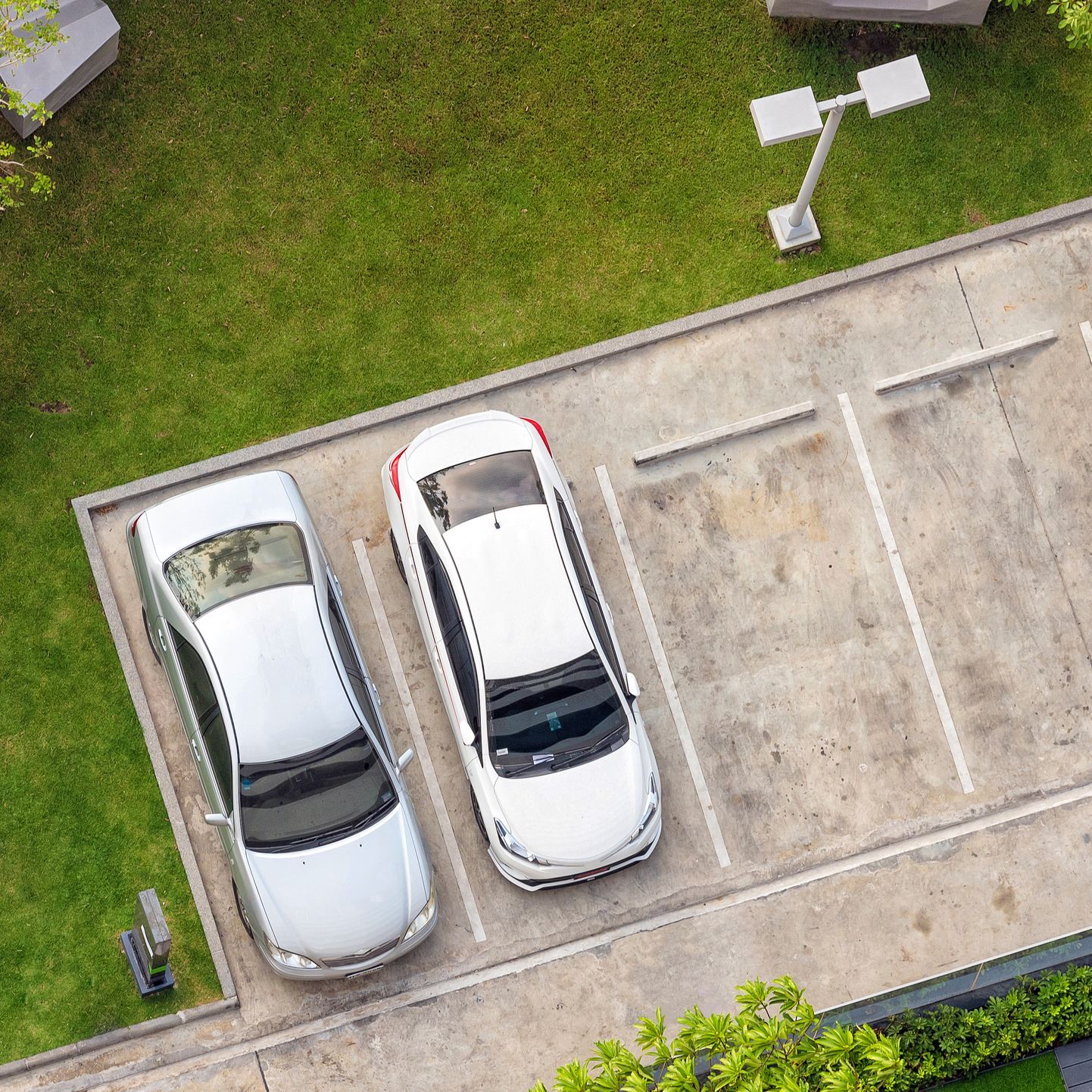 Suusõnalised või lihtkirjalikud kokkulepped ei seo parkimiskohta korteriga.