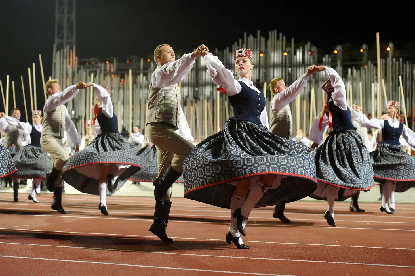 Праздник песни и танца