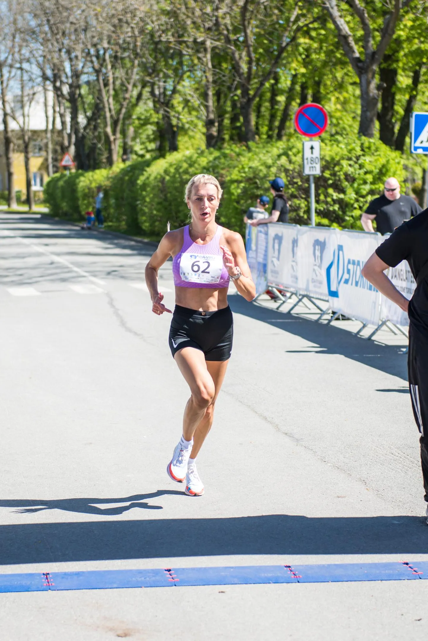 Rakvere jooksja Marit Hiiemaa käis elus esimest korda Kohtla-Järvel ja võitis kohe võistluse.