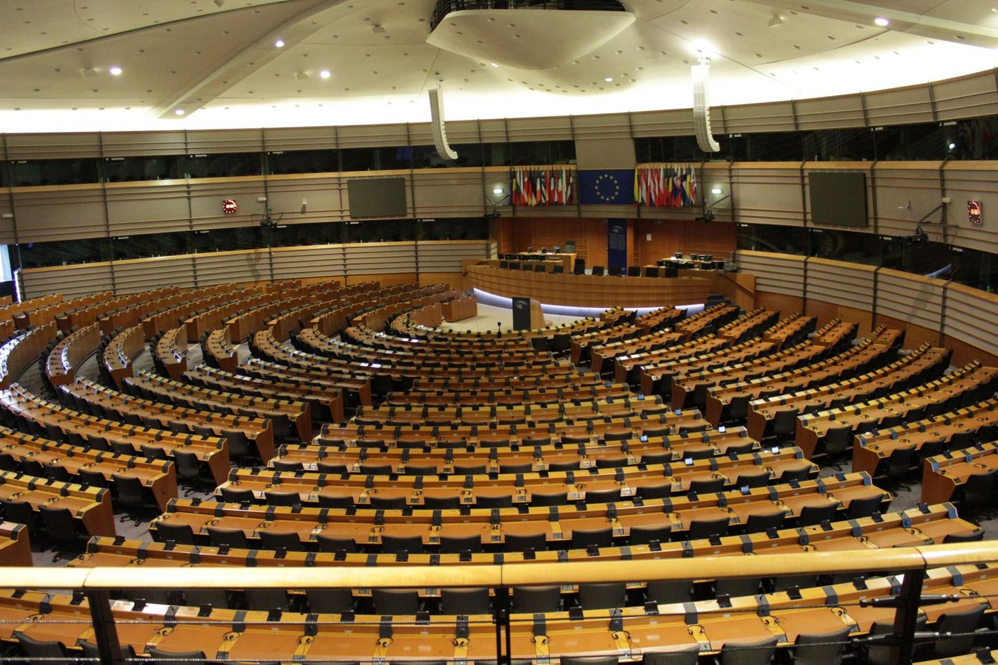 Peagi täituvad kohad europarlamendis uute saadikutega. 