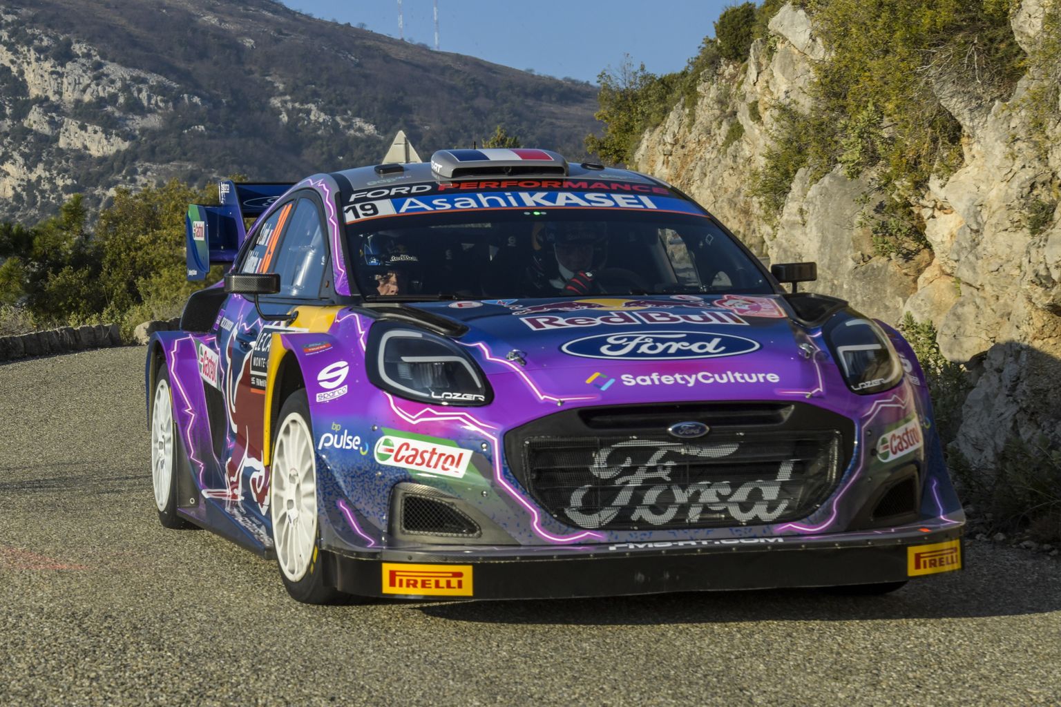 Sebastien Loeb Monte Carlo MM-rallil Ford Puma Rally1 roolis.