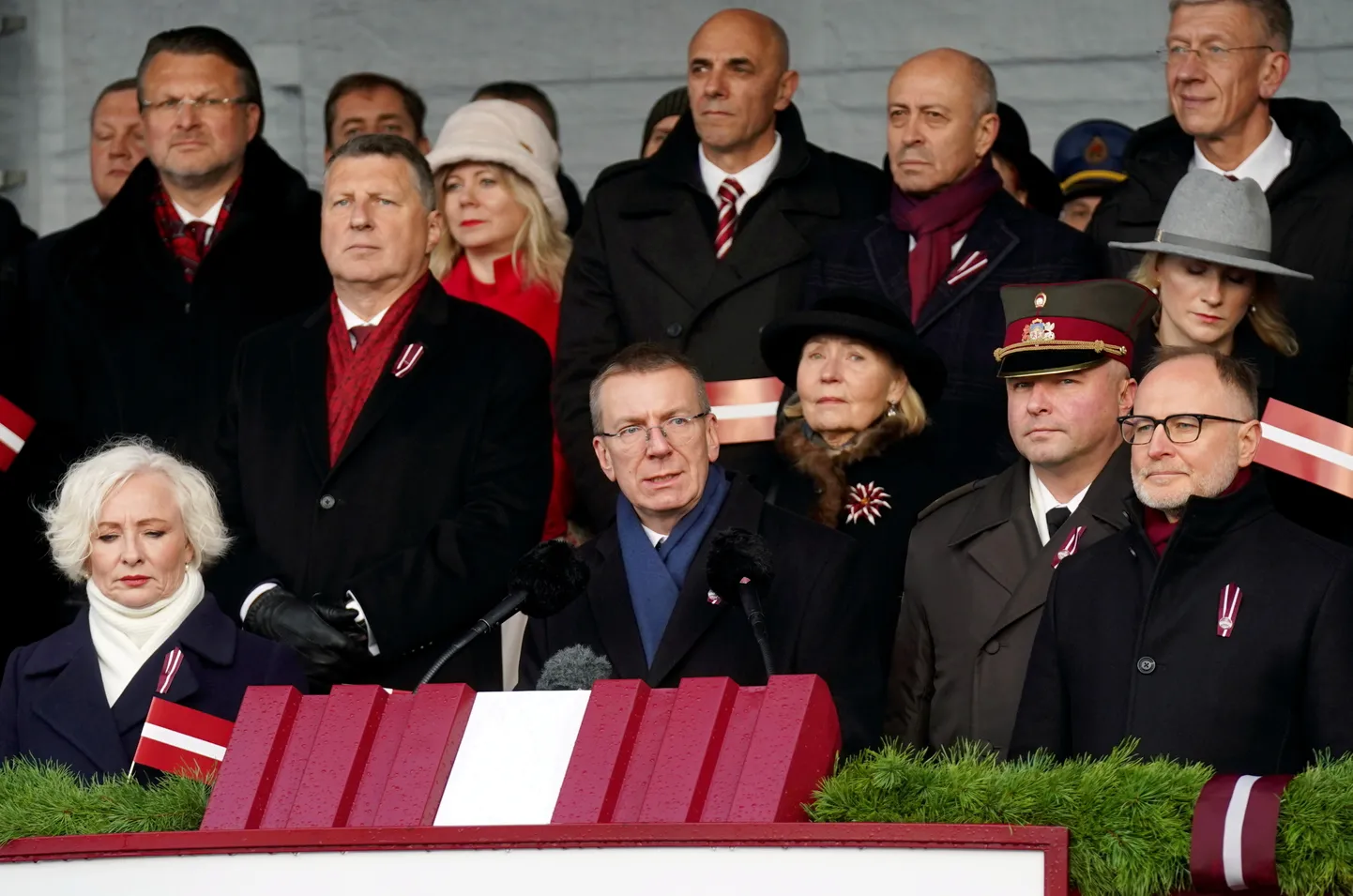 President Edgars Rinkēvičs Läti Vabariigi iseseisvuse väljakuulutamise 106. aastapäeva sõjaväeparaadil Riias.