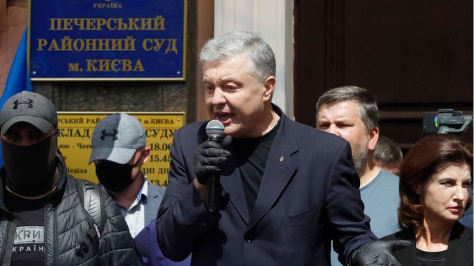 Байден сел в кресло порошенко