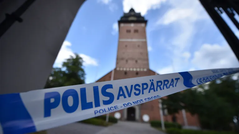 Politseilint Strängnäsi katedraali juures möödunud aasta suvel