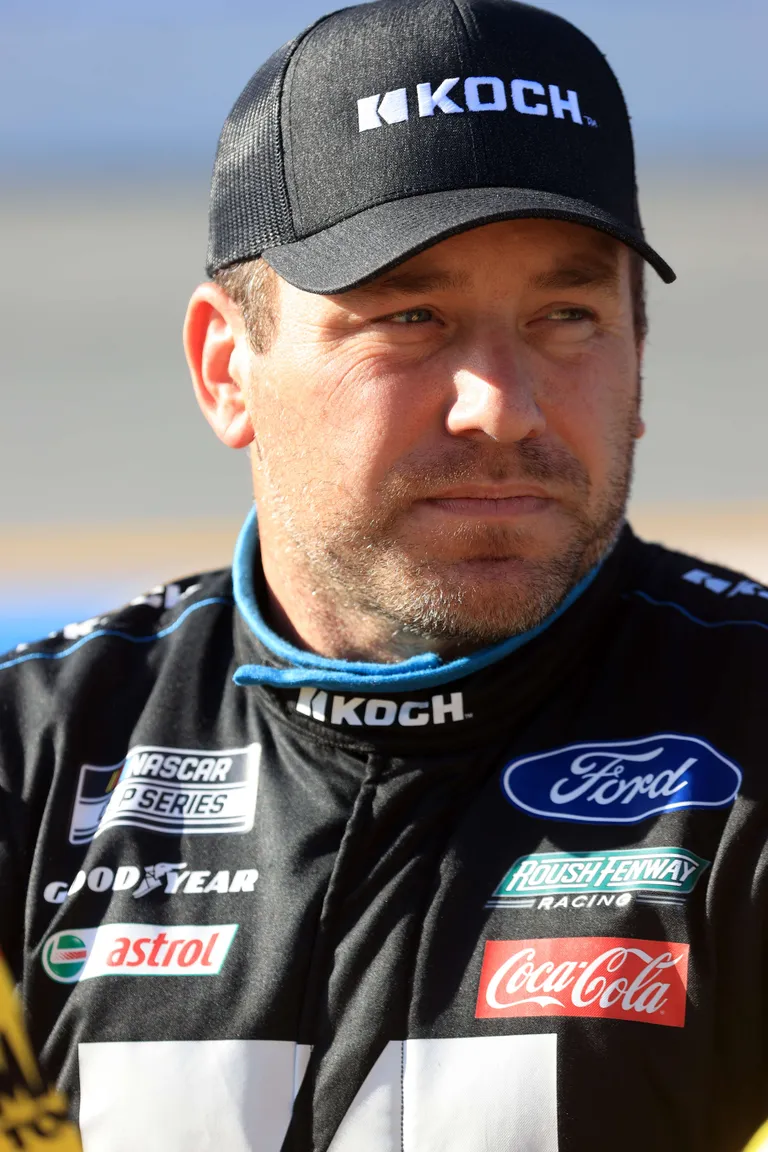 Koch Industries Fordi sõitja, 42 aastane Ryan Newman esmaspäevase võidukihutamise eel.