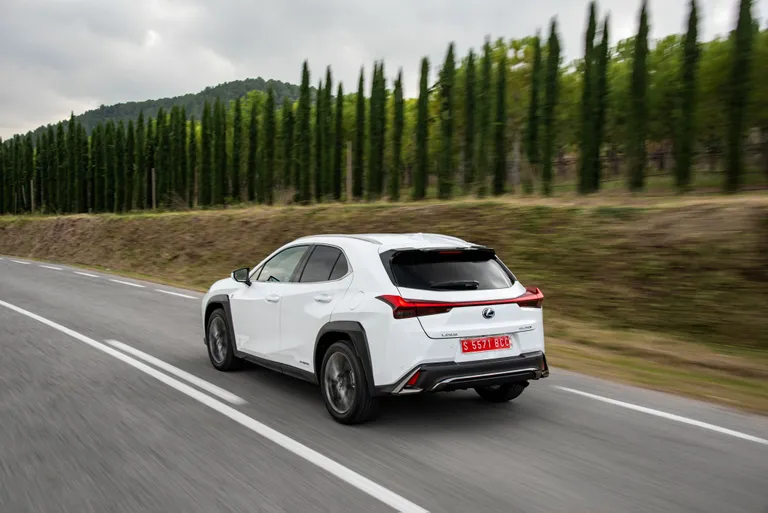 Lexus UX