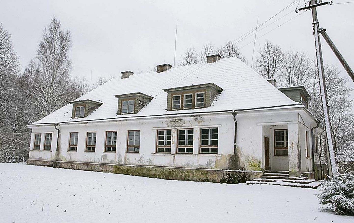 Asundusameti arhitekti Erika Nõva projekti järgi ehitatud Võiduküla koolimaja.