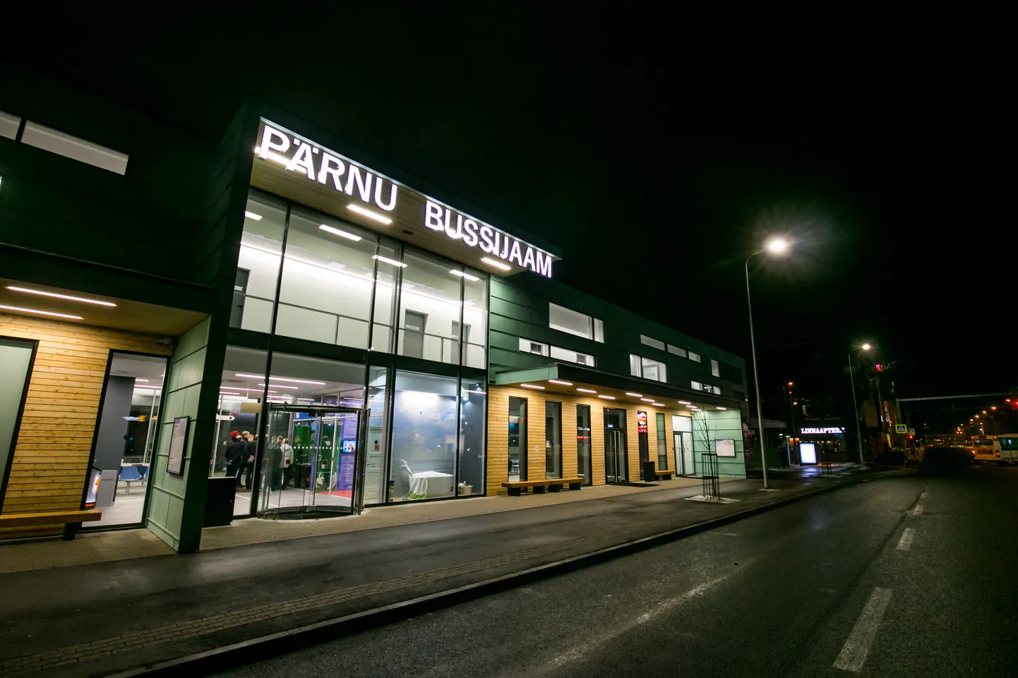 Pärnu bussijaam.