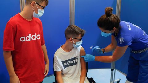 Почему Испания стала рекордсменом по вакцинации от COVID-19