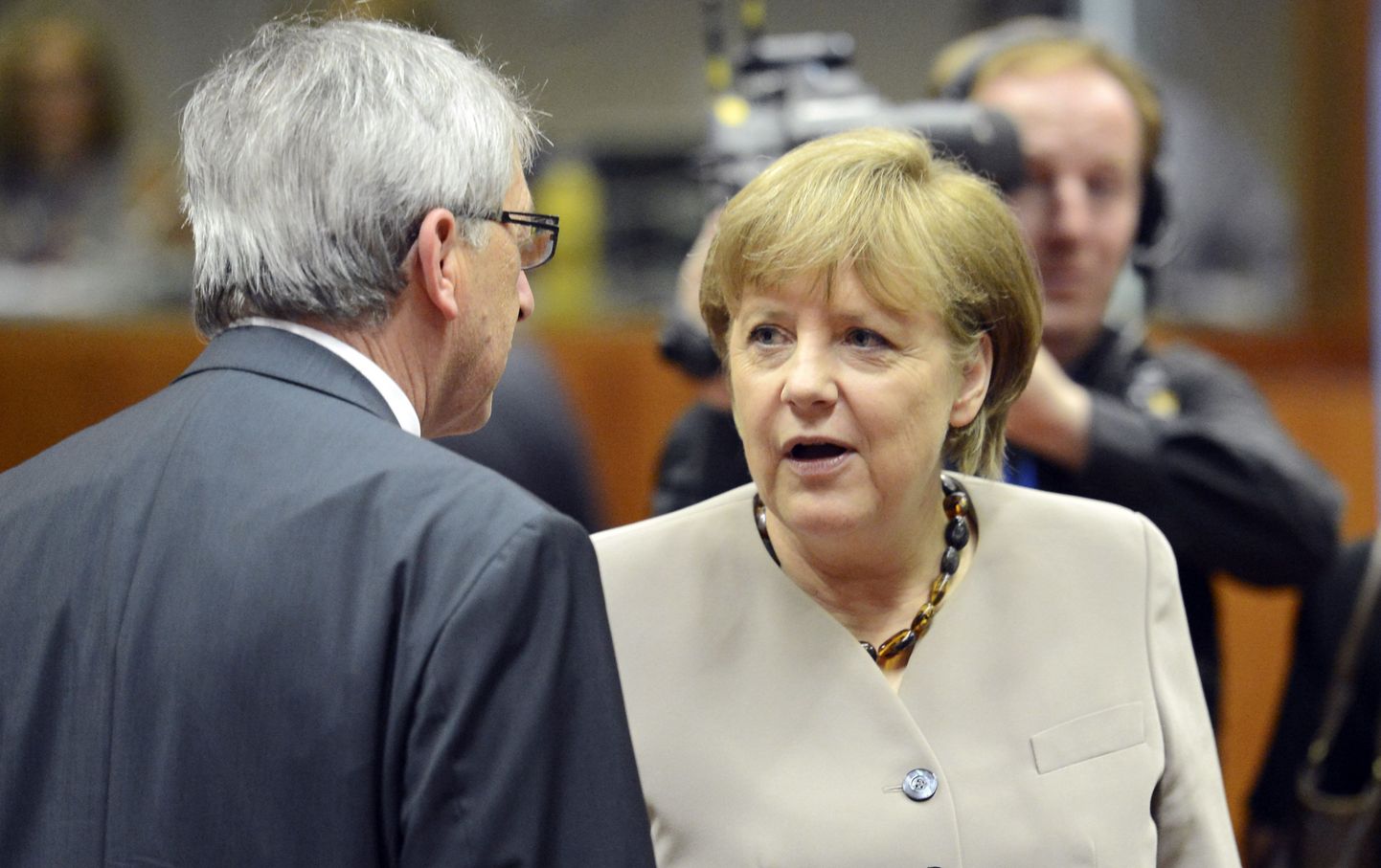Angela Merkel ja Jean-Claude Juncker Euroopa Ülemkogul Brüsselis.