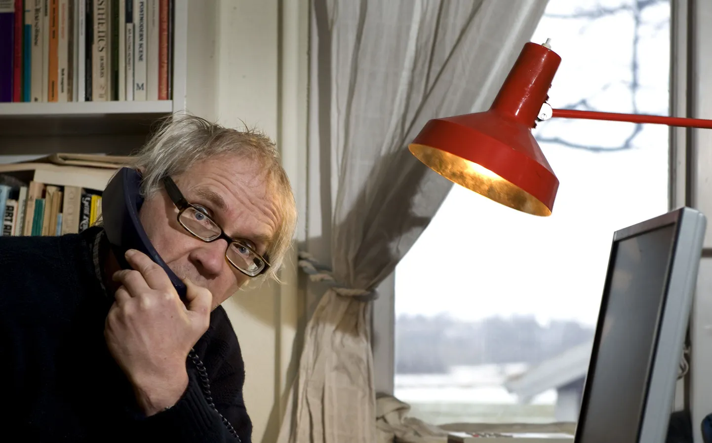 Rootsi kunstnik Lars Vilks eile oma kodus Nyhamnslages.