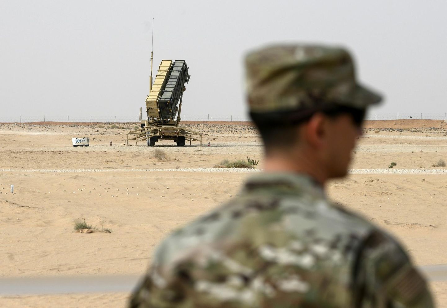 Ühendriikide õhuväe sõdur raketisüsteemiga Patriot​ Prince Sultani õhuväebaasis Saudi Araabias. 