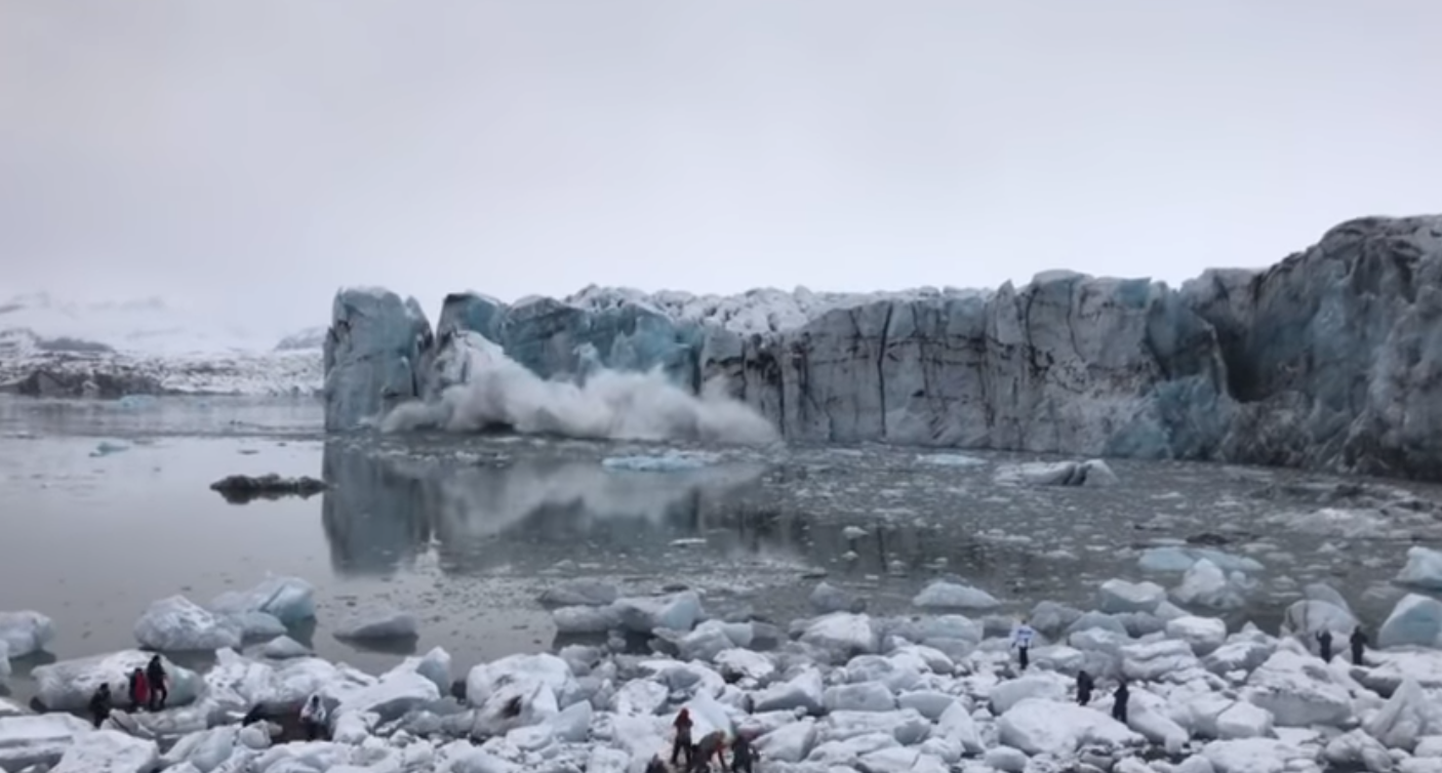 Liustiku murdumine Islandi rahvuspargis.