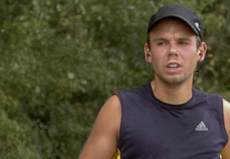 Germanwingsi piloot Andreas Lubitz, kes juhtis 24. märtsil 2015 lennuki Prantsuse Alpide vastu mäge, tehes enesetapu ja tappes kõik ülejäänud pardal olnud