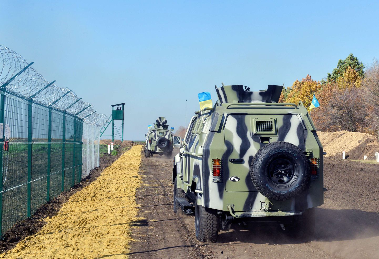 Ukraina piirivalve masinad Vene-Ukraina piiril.