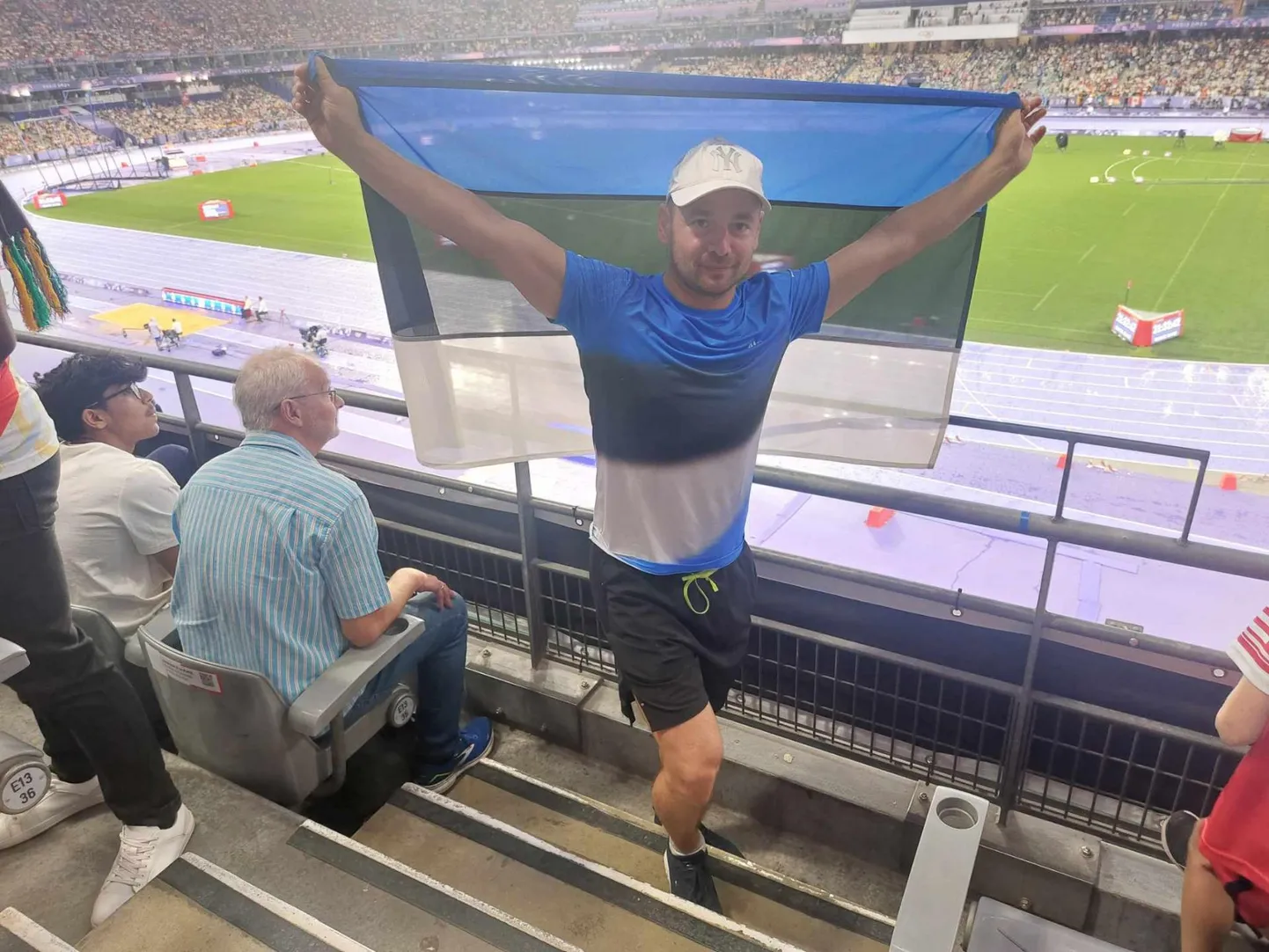 Eesti põllumehed käisid olümpiastaadionil sportlastele kaasa elamas.