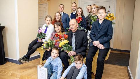 LUUBI ALL ⟩ Aasta isa Edvin Lips: porgandeid võid kasvatada, aga lastel aitad kasvada