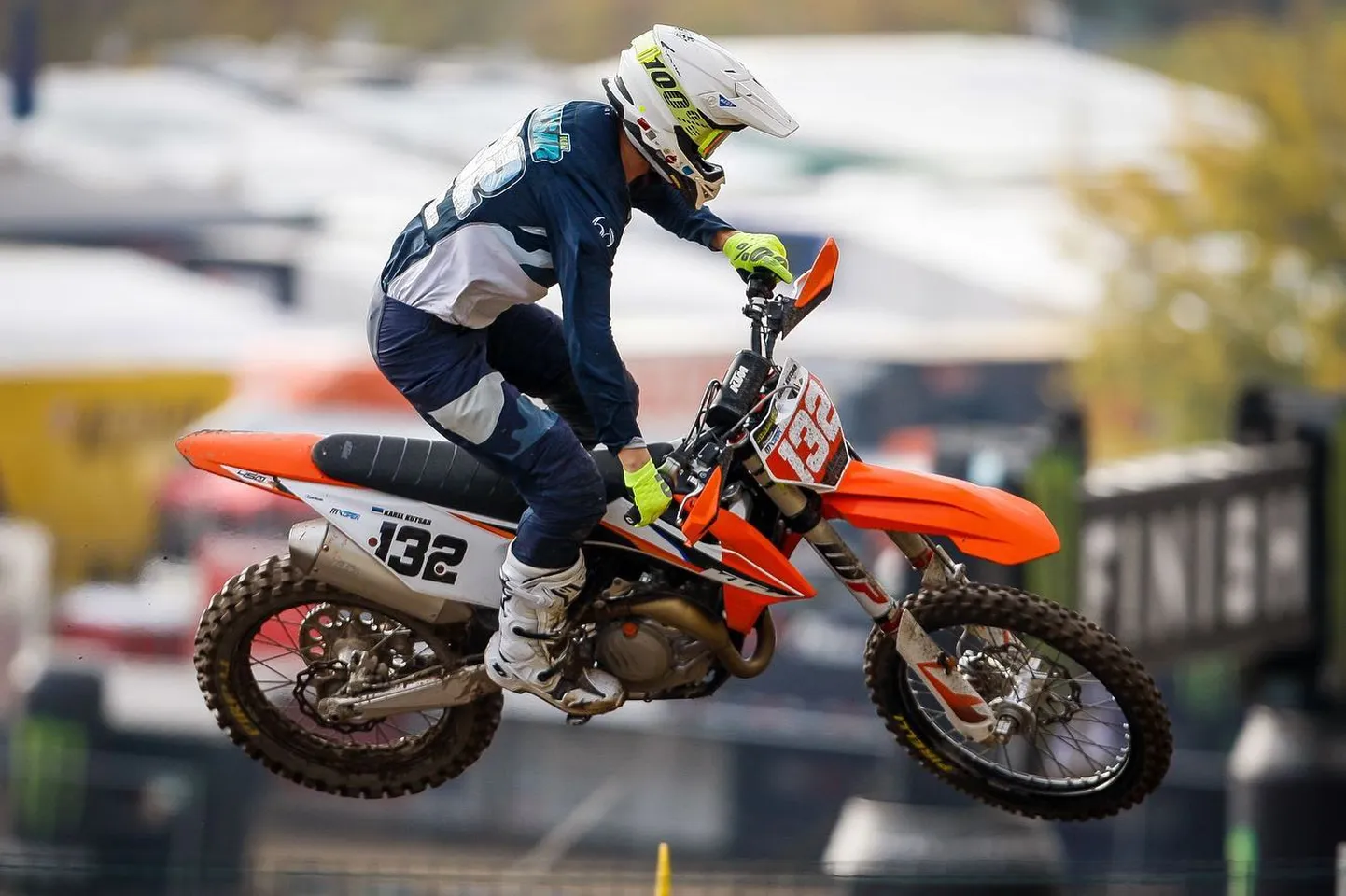 Kevadel ei kuulunud EMX Open klass veel Karel Kutsari plaanidesse, kuid praegu on ta selle sarja valitsev Euroopa meister.