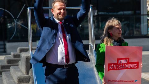 Reitingud: sotsid kaotasid nädalaga toetust