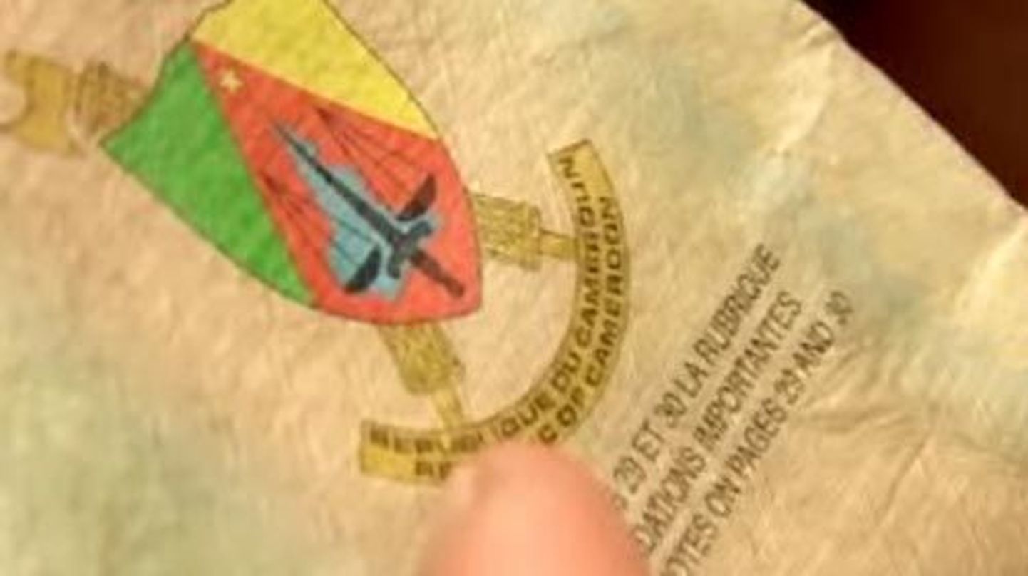 Eesti passi seest võib tulla välja taoline Kameruni värvides sisu.