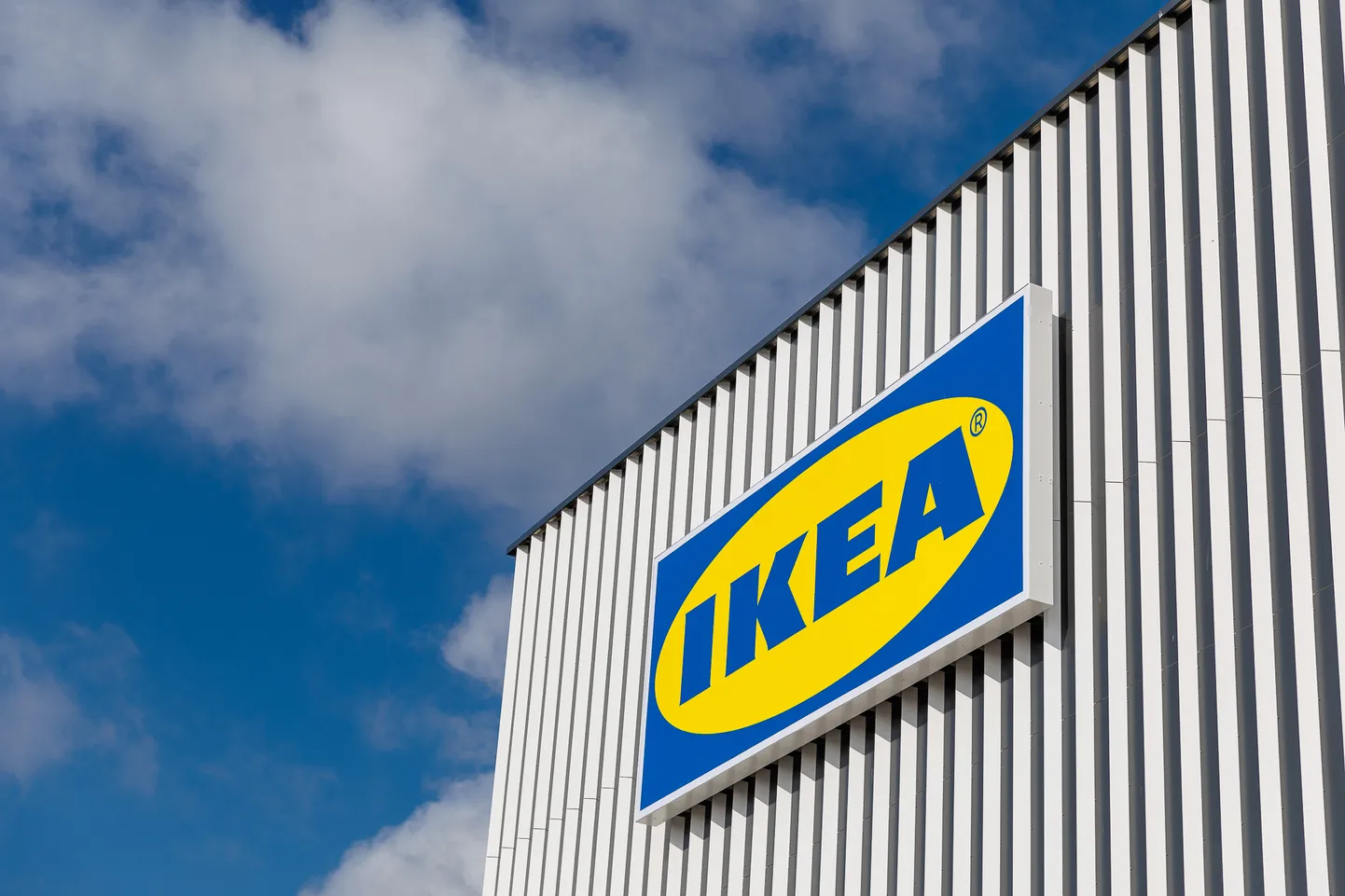 "IKEA" izkārtne.