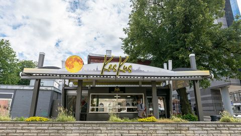 Почему продают киоск-бургерную KesKus на углу Пярнуского шоссе и бульвара Эстония?