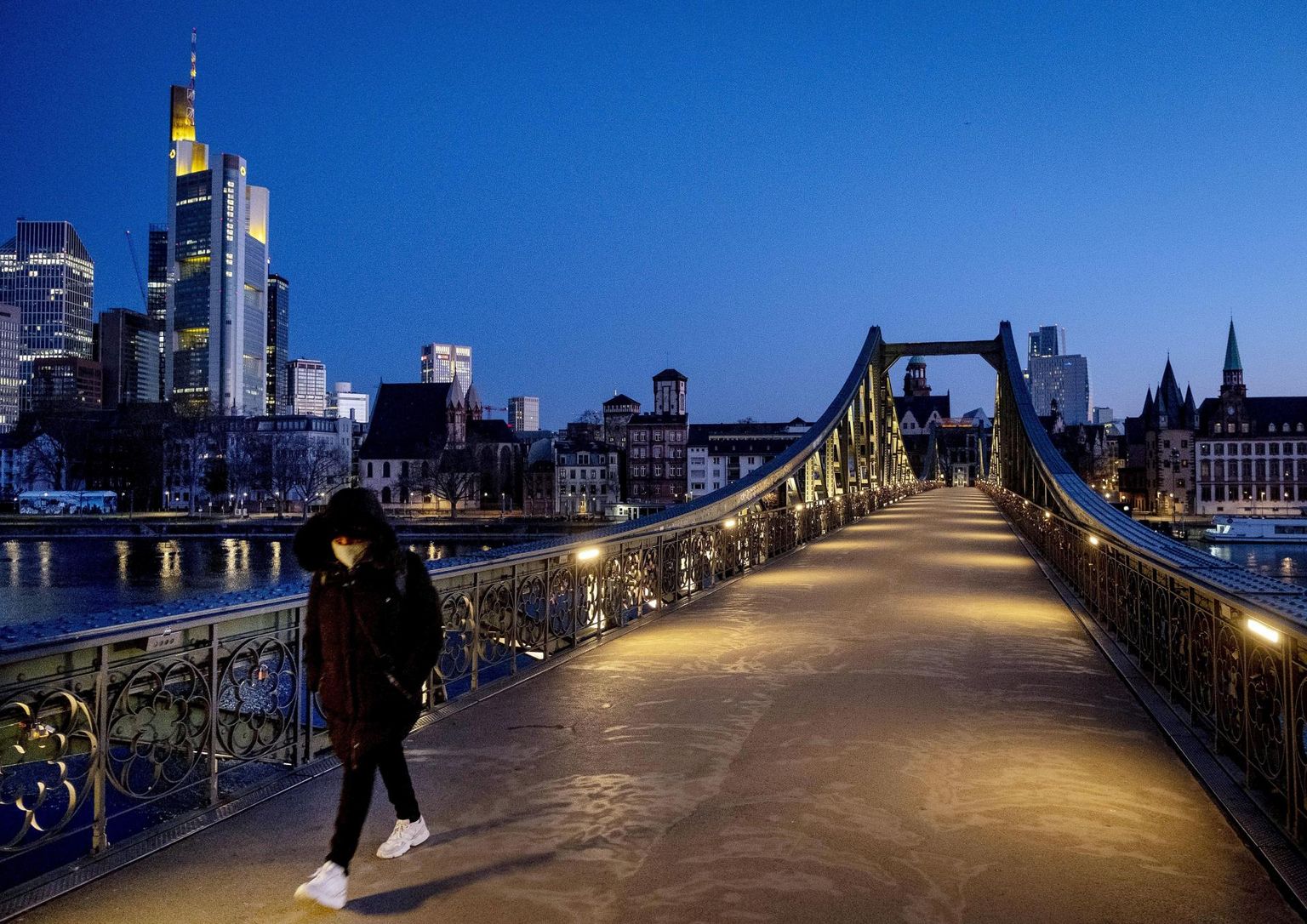 Inimtühi Saksamaa rahanduspealinn Frankfurt. Ekspertide sõnul ootab Saksamaa majandust koroonakriisi tõttu ees langus.