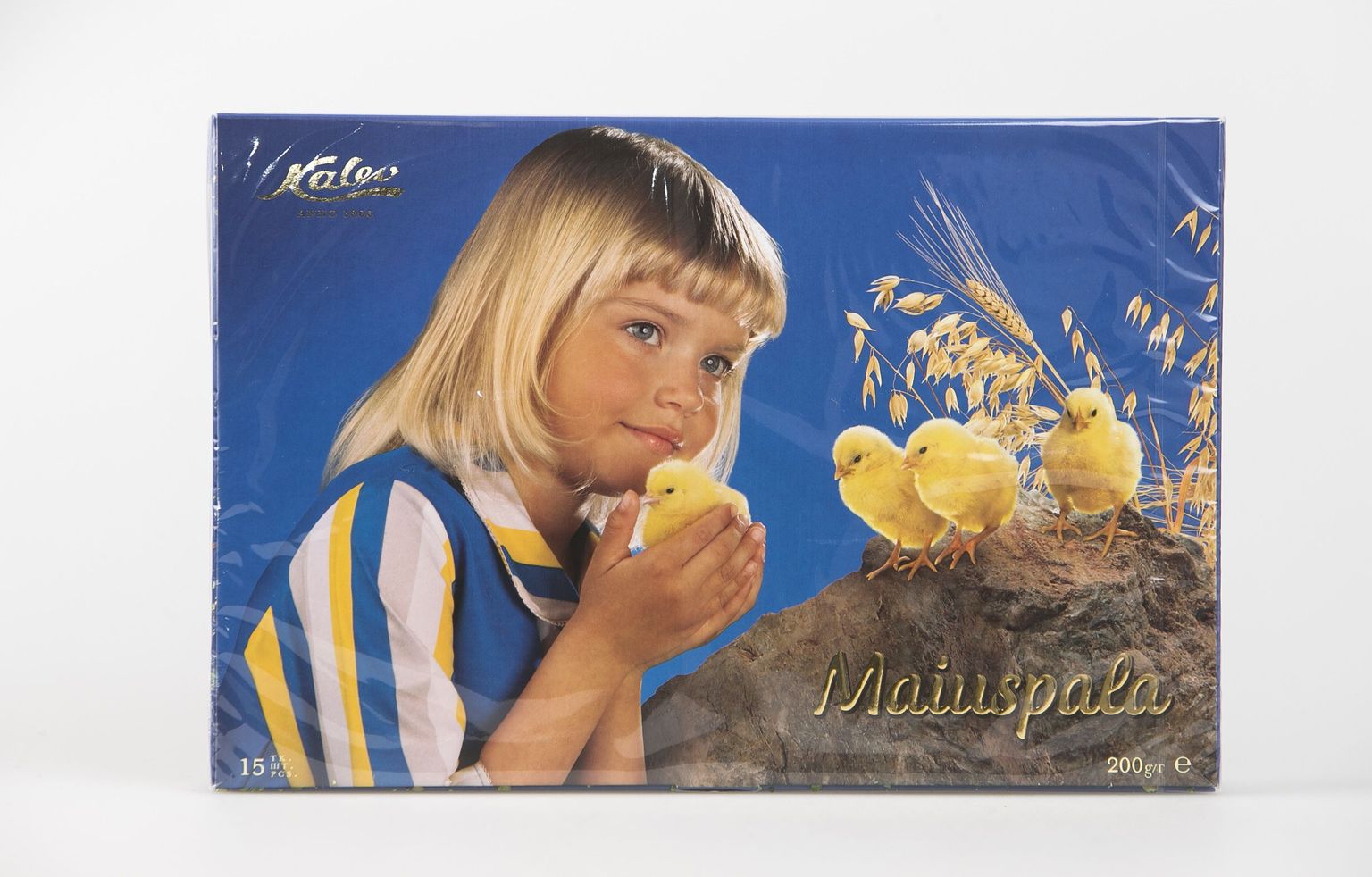 "Девочка с цыплятами", можно сказать, стала визитной карточкой эстонской кондитерской промышленности и нашей "Алёнкой".