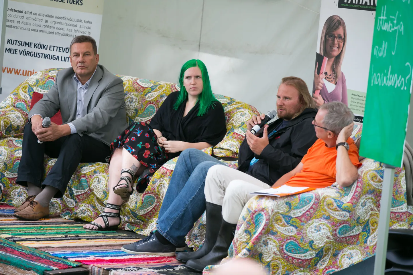 Arvamusfestival.
ANDRUS KOPLISTE,  JÄRVA TEATAJA/SCANPIX