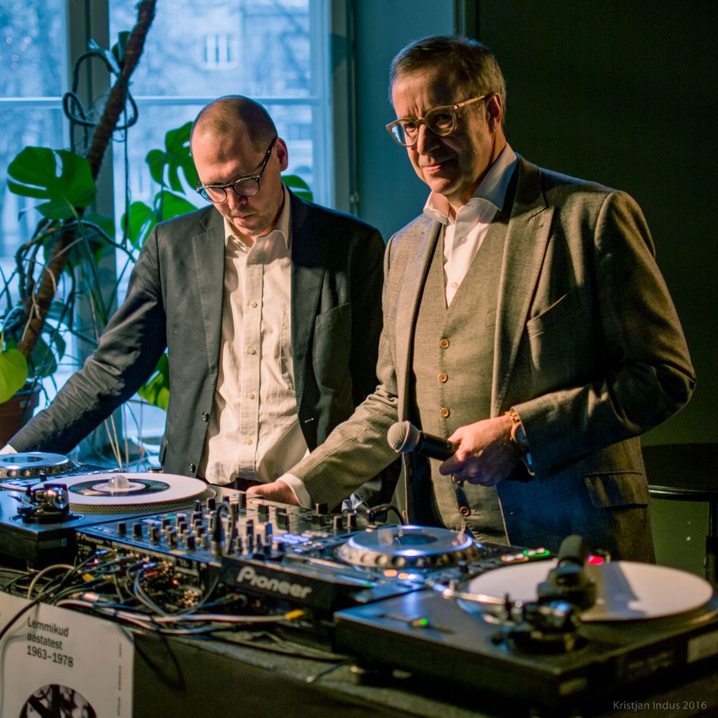 President Toomas Hendrik Ilves ja julgeolekunõunik Andres Vosman ehk DJ Drummie. TMW 2016.